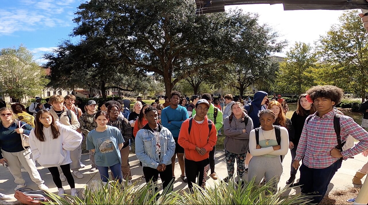 Valdosta State: Large Crowds, Rebuking Hypocrites, Contending w/ Homosexuals, One New Christian Decides to Preach to My Crowd!