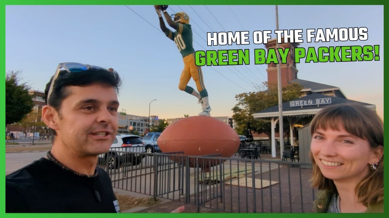 LIFE IN THE USA! VISITING THE HOME OF THE GREEN BAY PACKERS AMERICAN FOOTBALL TEAM IN WISCONSIN!