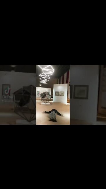 Half Life Alyx Mods Gunman getting views on TikTok Gaming 17