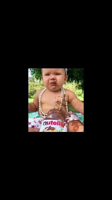 EU NAO ACREDITO QUE ELA FEZ ISSO, BANHO DE NUTELLA #chocolate #nutella #viral #meme #shorts
