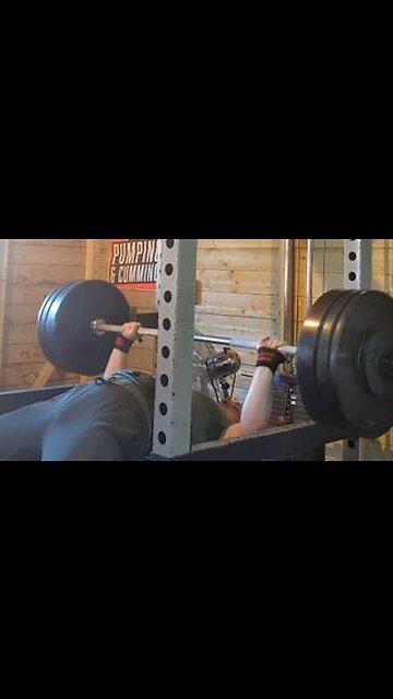 95 KGS X 12 BENCH PRESS. BIG REP PR!