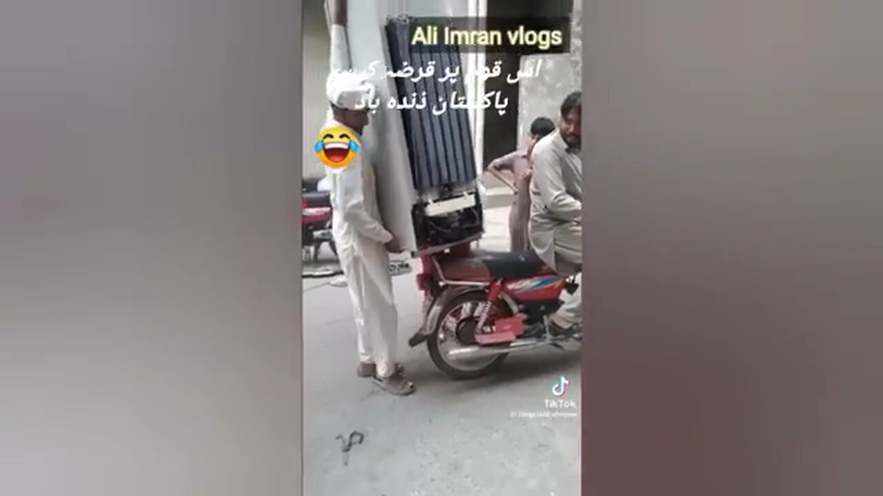 Funny Pakistani People's Moments 😂😜-part:-5 | funny moments of pakistani people