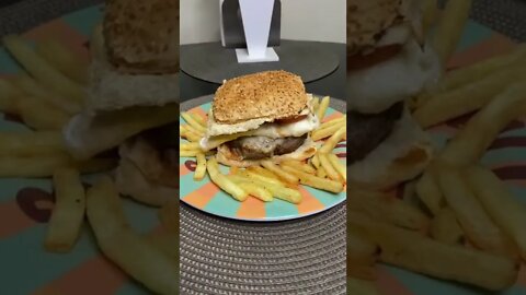 Hambúrguer artesanal, receita completa no MAIS COMIDA.