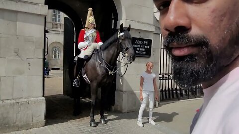 Ramdom tourist poseing with the Queen's Guard #horseguardsparade