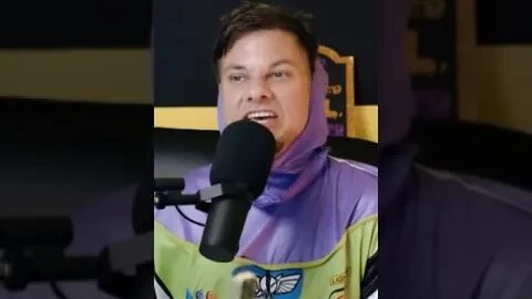 Theo Von made his Sister Eat reese cups and sweet tarts so she can go to sleep