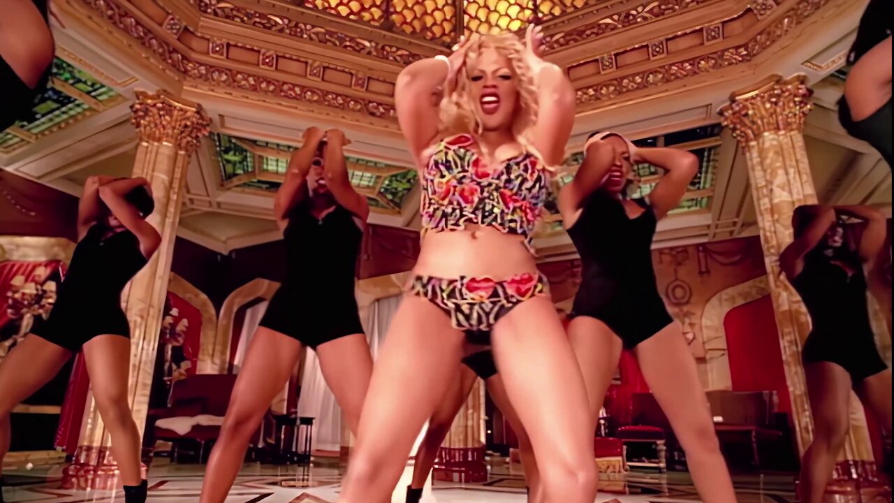 Lil' Kim - No Matter What They Say (Music Video) & (A live performance from 2000)