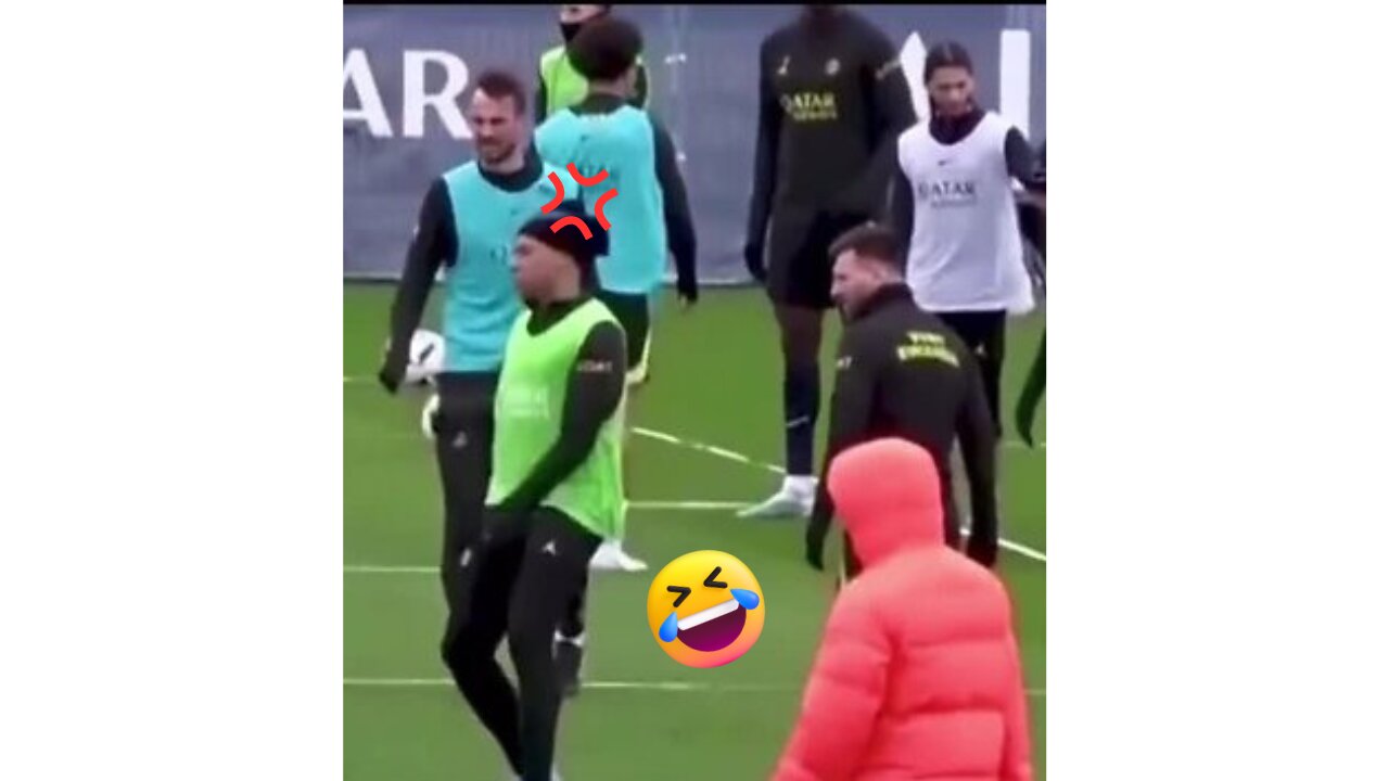 Mbappe is clearly not happy with Messi in the training 👀 | HILARIOUS 😂