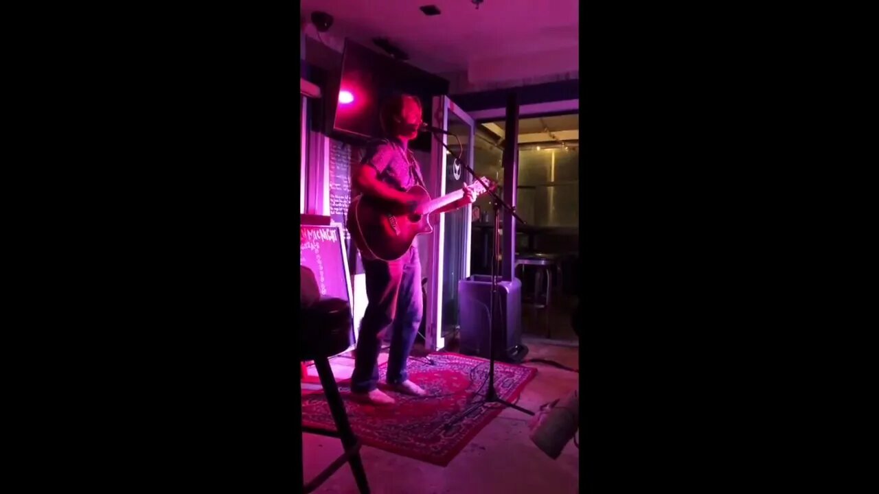 Talk Tonight (Oasis) at the Venice Whaler