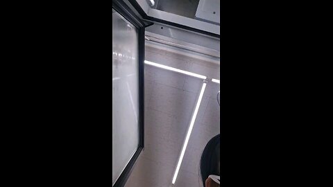 5번째 광파 공격 당하는 증거 영상 기록해둠 어딜가나 나사는 아파트 gang stalking cars and stalkers 들이 24시간 둘러싸고 나를 전기고문함