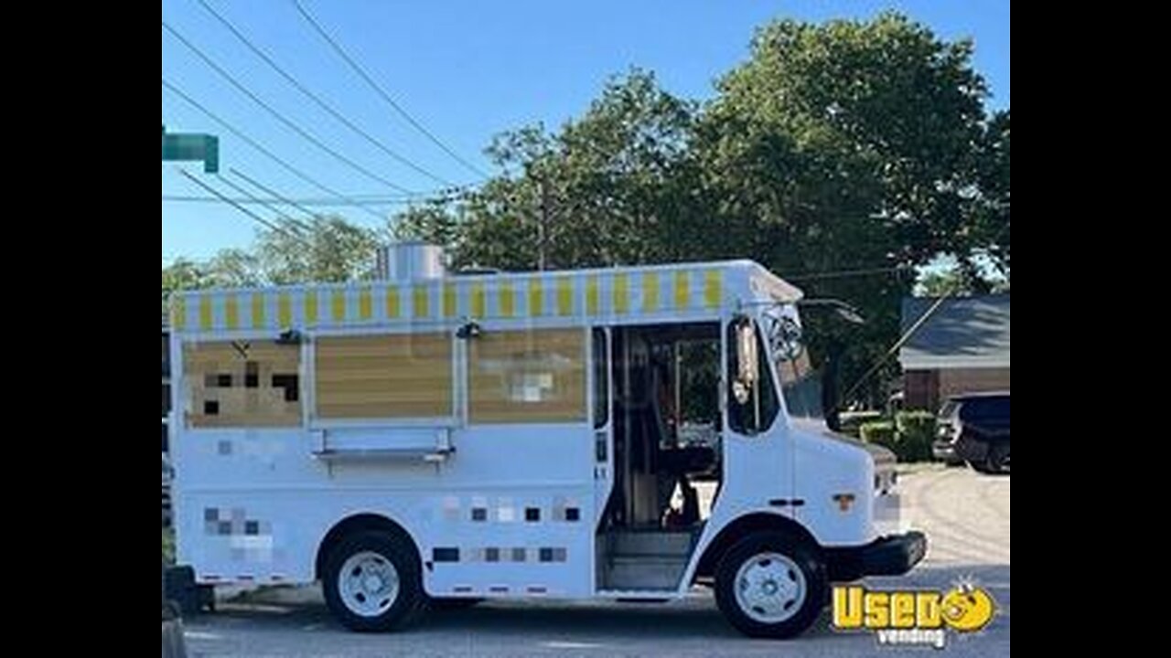 2002 Workhorse P42 Diesel Food Truck with Newly Built-Out Kitchen for Sale in Illinois