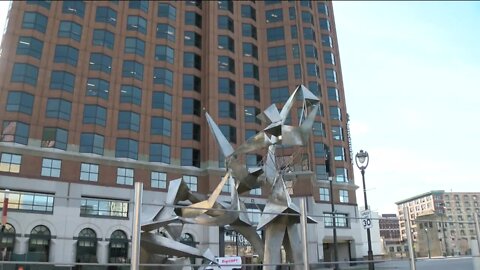 Marcus Performing Arts Center unveils renovated War Memorial, gardens