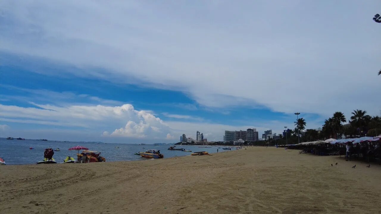 Great Day at Pattaya Beach!