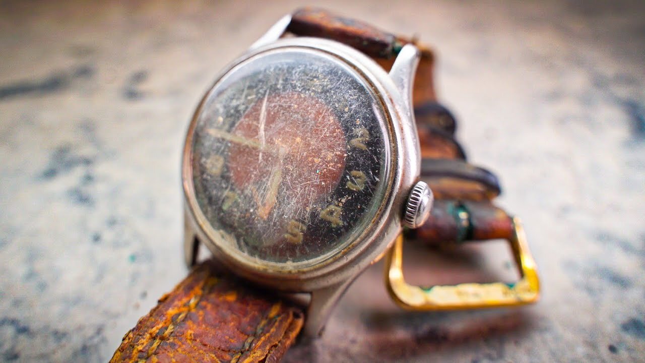 Restoration of an Abandoned 1946 post WW2 vintage watch - Radioactive glow - Manual Work - Certina