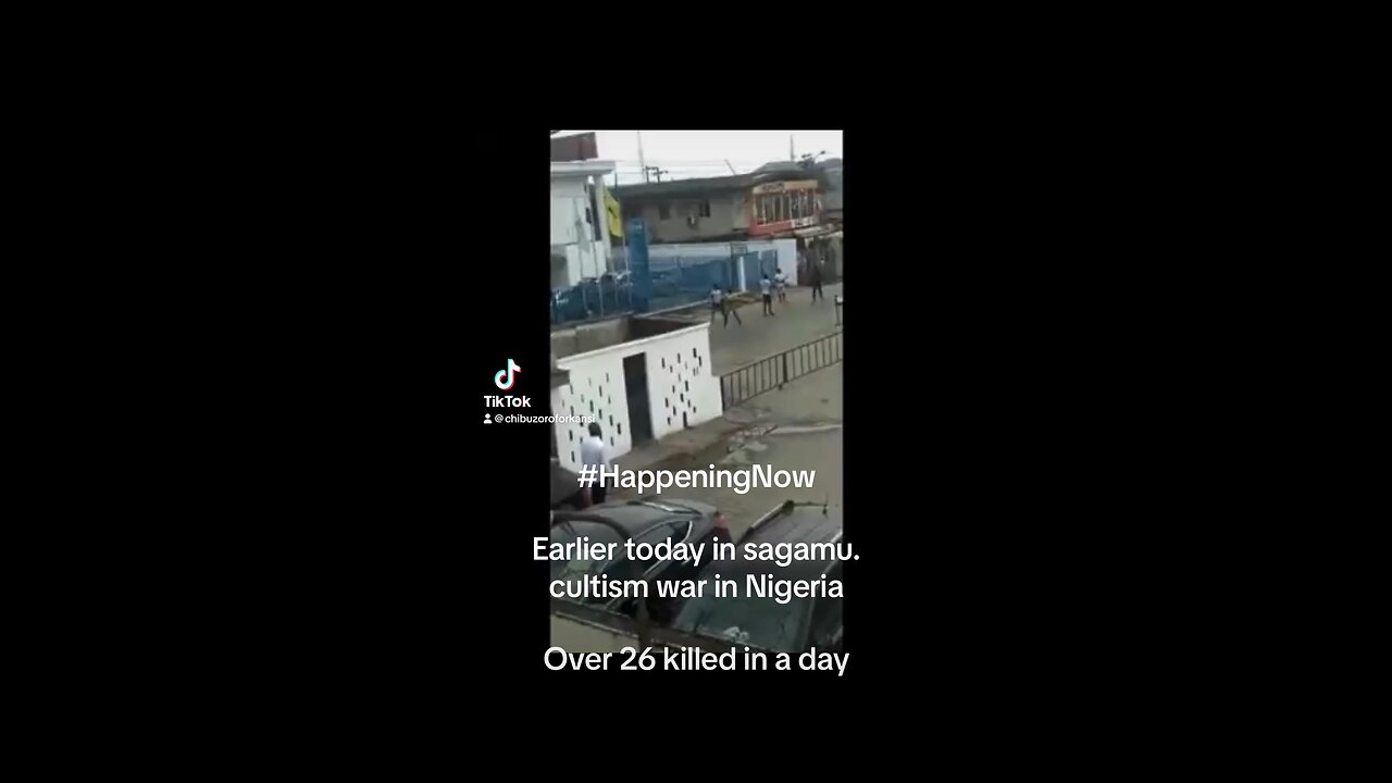 #HappeningNow Earlier today in sagamu. cultism war in Nigeria Over 26 killed