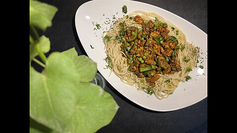 BEEF Spaghetti with Peas 🫛 and Capsicum 🫑