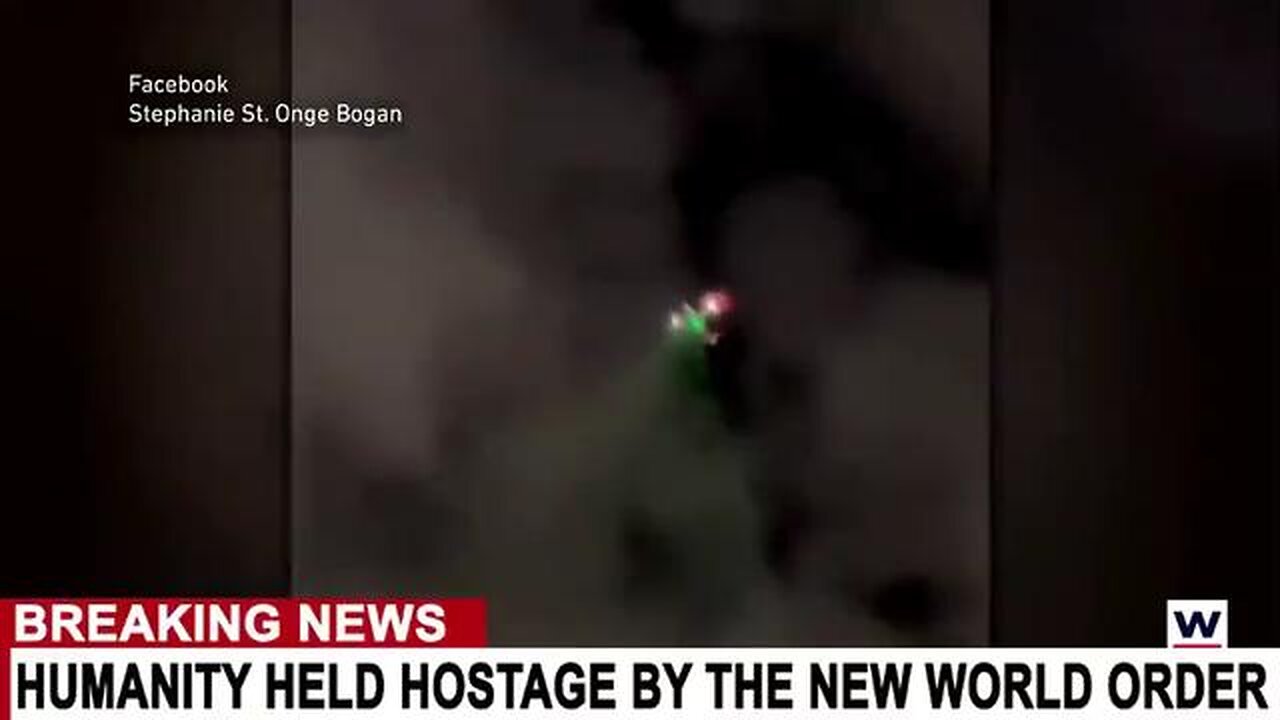 PLANE MOUNTED ENER6Y WEAP0NS ATTACK!NG PEOPLE AT NIGHT...