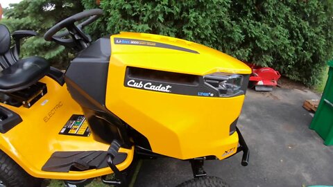Electric Lawn Tractor - Cub Cadet
