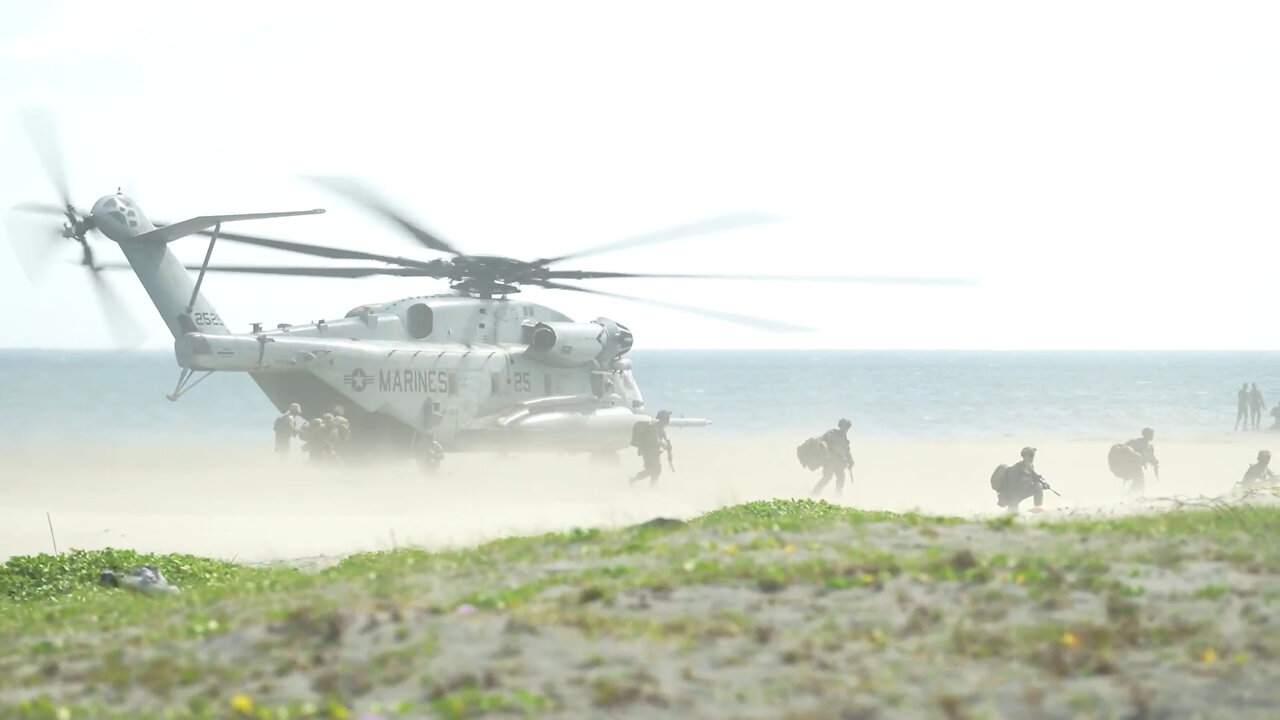 Amphibious Assault at Claveria Beach B-Roll | Balikatan 22