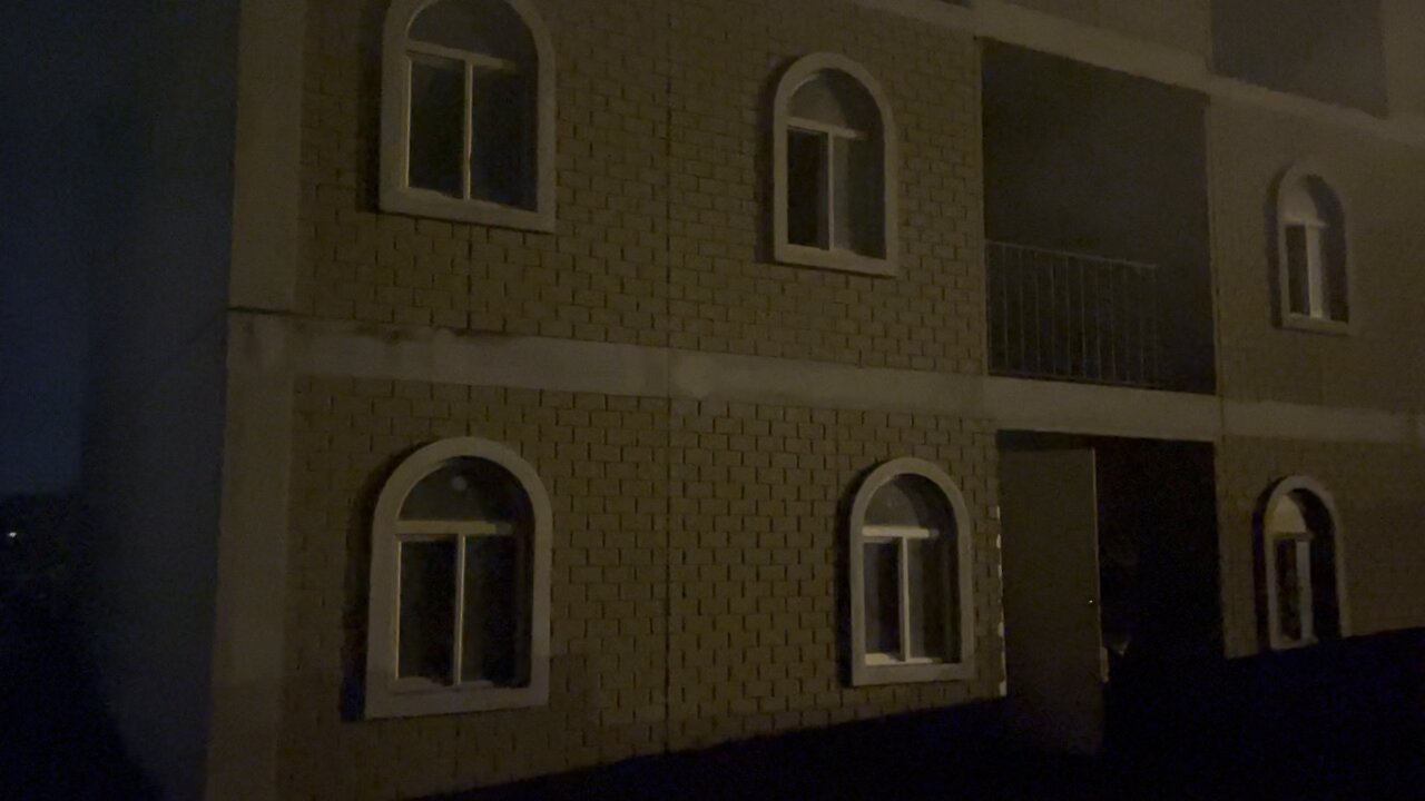 Guy gets flash banged inside shoot house