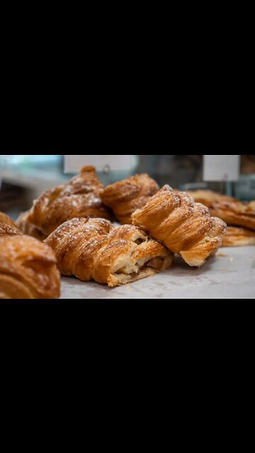 Sourdough apple strudel