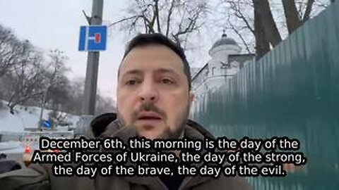 Zelensky Takes Predawn Stroll Through Kiev to Deliver Message