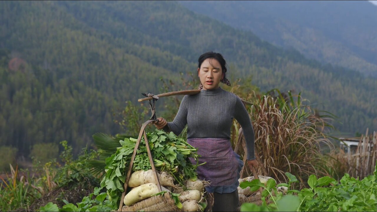 A hardworking and beautiful Chinese girl