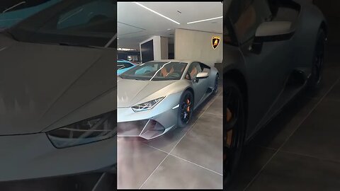 concessionária da Lamborghini em São Paulo espetacular #Lamborghinisaopaulo #lamborghini