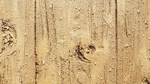 Wood effect made with mortar (Placed on the tile)