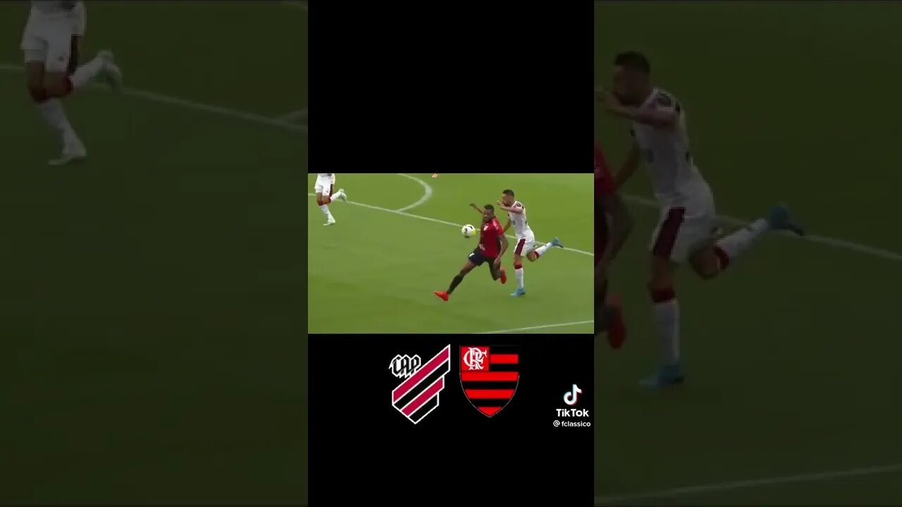 A mídia dizendo que foi uma vergonha este pênalti #flamengo