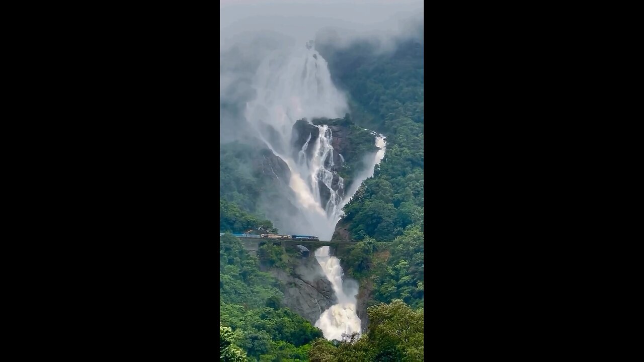 Dudhsagar waterfalls india 🇮🇳 #rumble