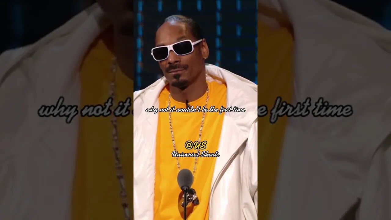 Snoop Dogg Roasts Donald Trump😳