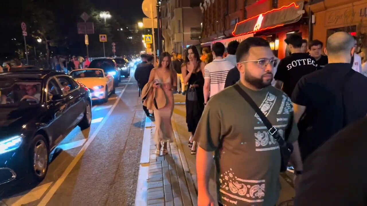 🔥Moscow midnight temptation night life Russia the city walking tour..🔥