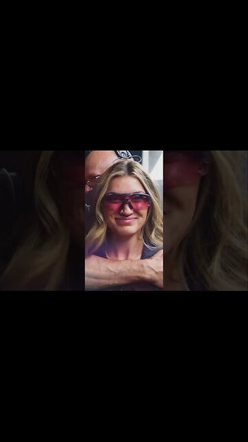 HOT GIRLS SHOOT GUNS 👀