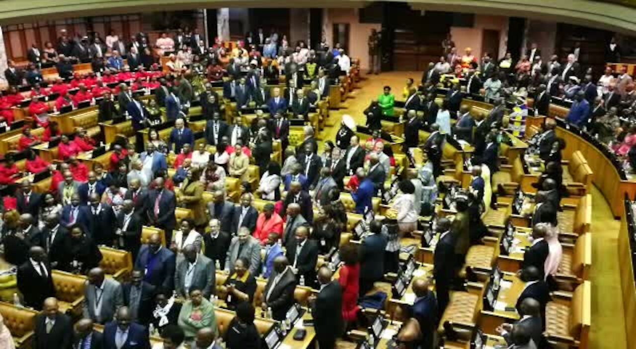 Ramaphosa arrives for state of the nation address (uFB)