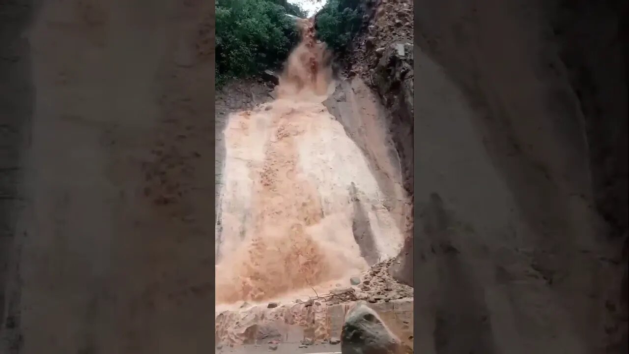 Dangerous Flood in Samroli #waterfall #flood #shorts #dangerousroads #viral #subscribe #shortsvideo