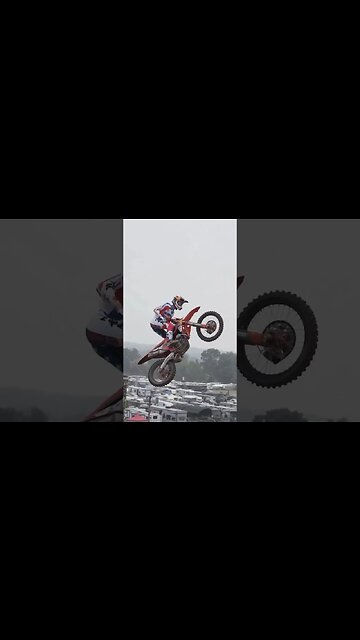 Brake operation in the air. #mxgp #motocross #shorts #short #shortvideo
