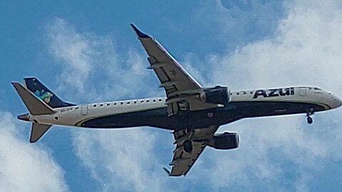 Embraer 195 PR-AYF vindo de Belém do Pará para Fortaleza