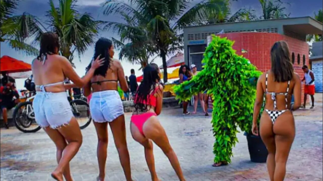 Best Of Bushman Scare Prank Amazing Hilarious Reactions 😂😂