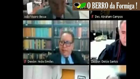 Bancar intelectual com livros de sebo está muito caro