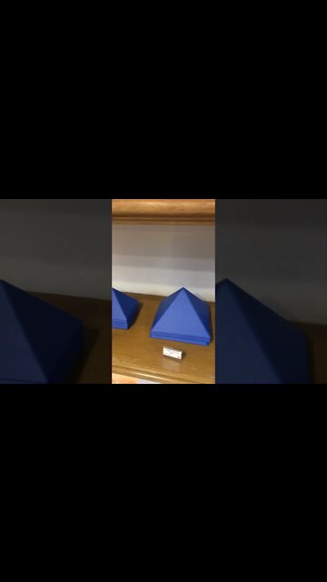 Pirâmides Queóps Azul