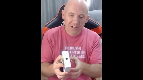 Iphone 14 VERY SHORT PRESENTATION- my awesome Ching Ching has her new phone finally