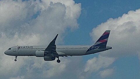 Airbus A321NEO PS-LBL coming from Brasília to Manaus
