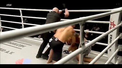 CAP=04 - Momentos incríveis de MMA gravado pelas câmeras - Léo Sócrates