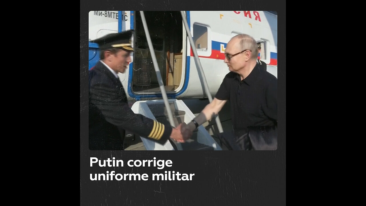 Putin detecta un fallo en el uniforme de un oficial ruso