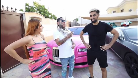 6ix9ine Meets Mo Vlogs in Dubai