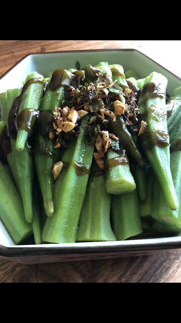 Fresh Stem Okra with Oyster Sauce