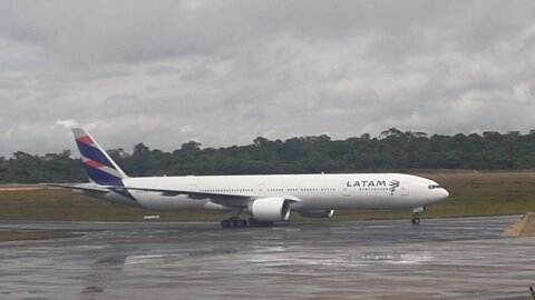 Planespotting no Aeroporto Internacional de Manaus em 04/06/2022