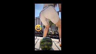 PIADA RUIM COM COMIDA- #shorts #tiktok #humor #besteira #trend #tentenaorir #desafio