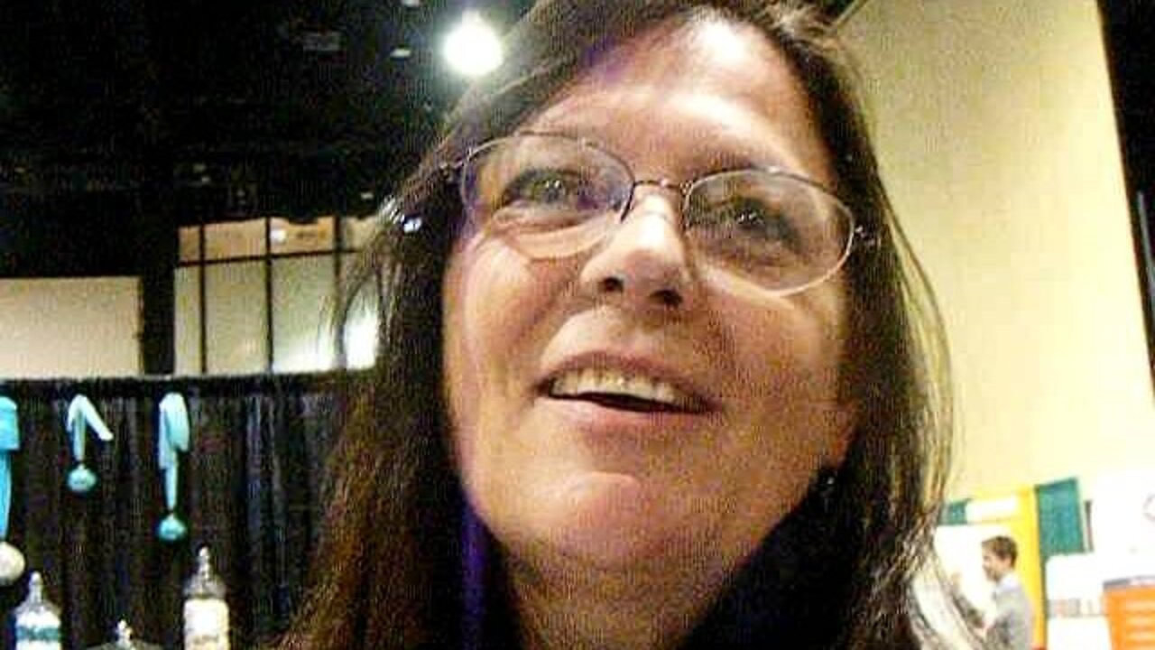 Dominique Nicolay from mass bed bug busters.AVI