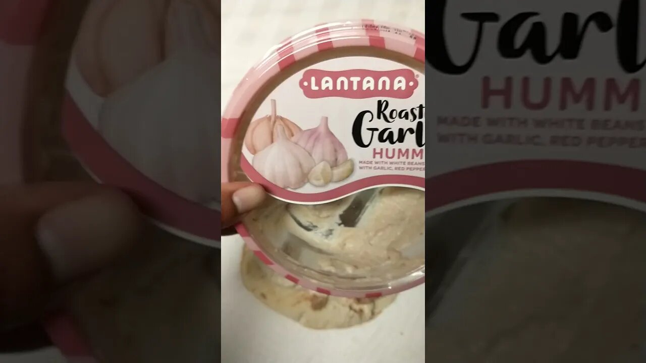 Tuna, pita & hummus with seaweed